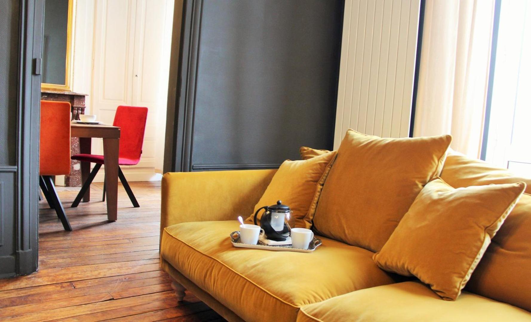 Ferienwohnung Henri IV - Parking Included - Self Check-In Chartres Exterior foto